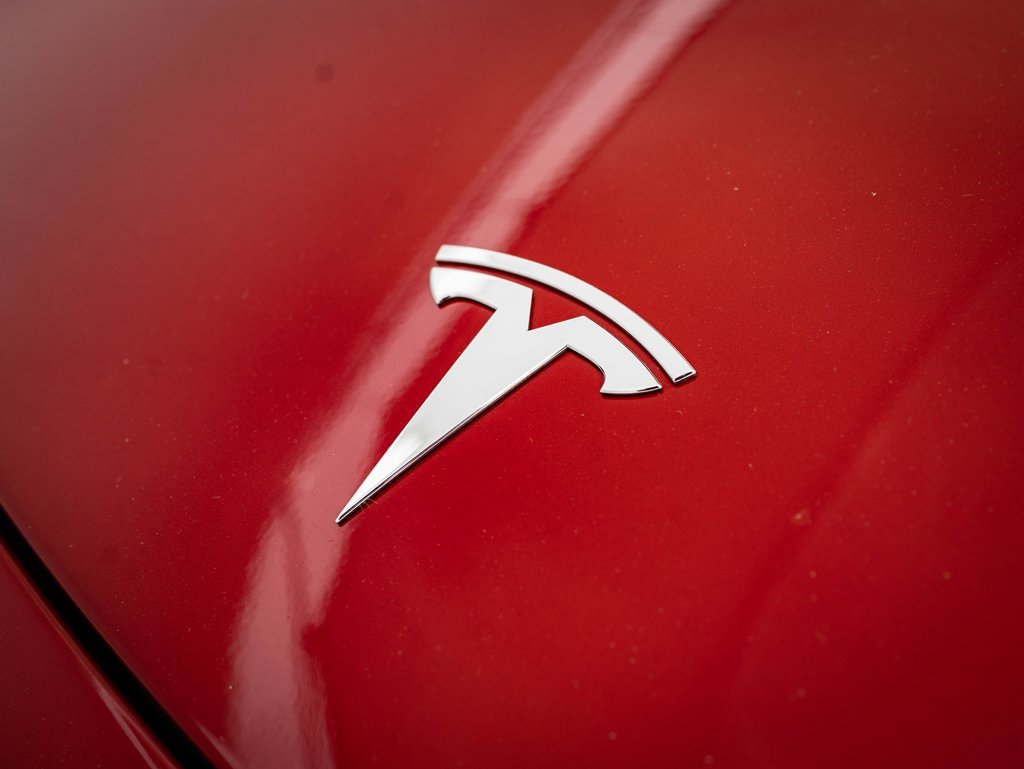 2018 Tesla Model 3 photo 3