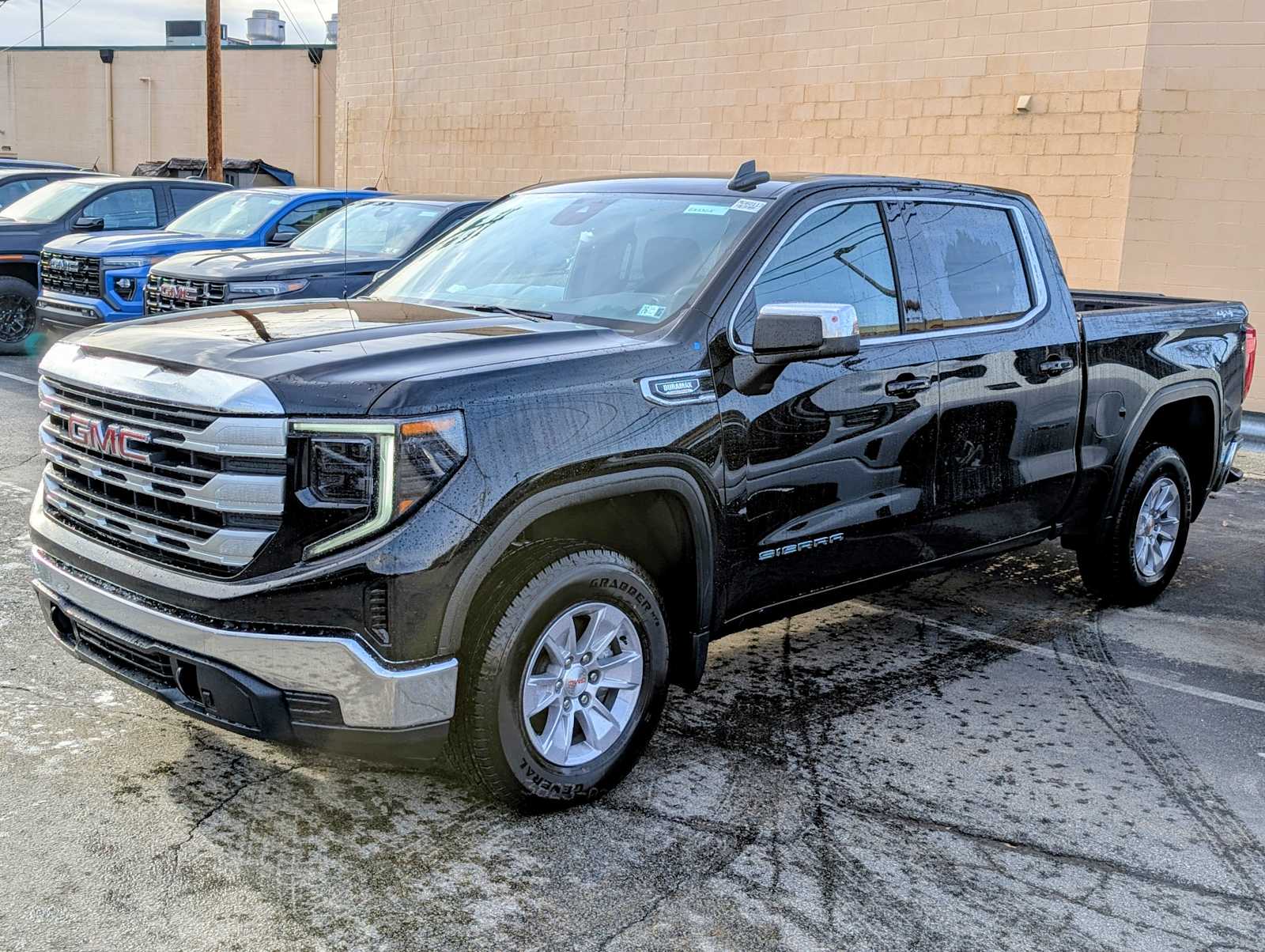 2026 GMC Sierra 1500 SLE's photo