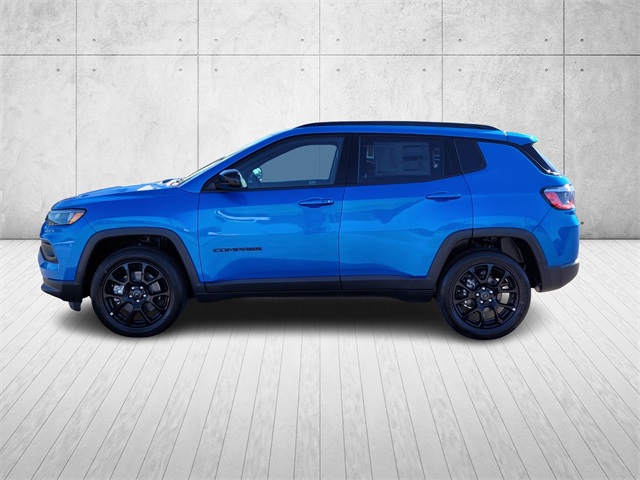 2025 Jeep Compass Latitude photo 3