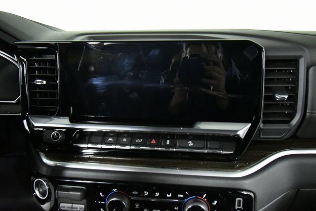 2026 Chevrolet Silverado 1500 Custom Trail Boss photo 3