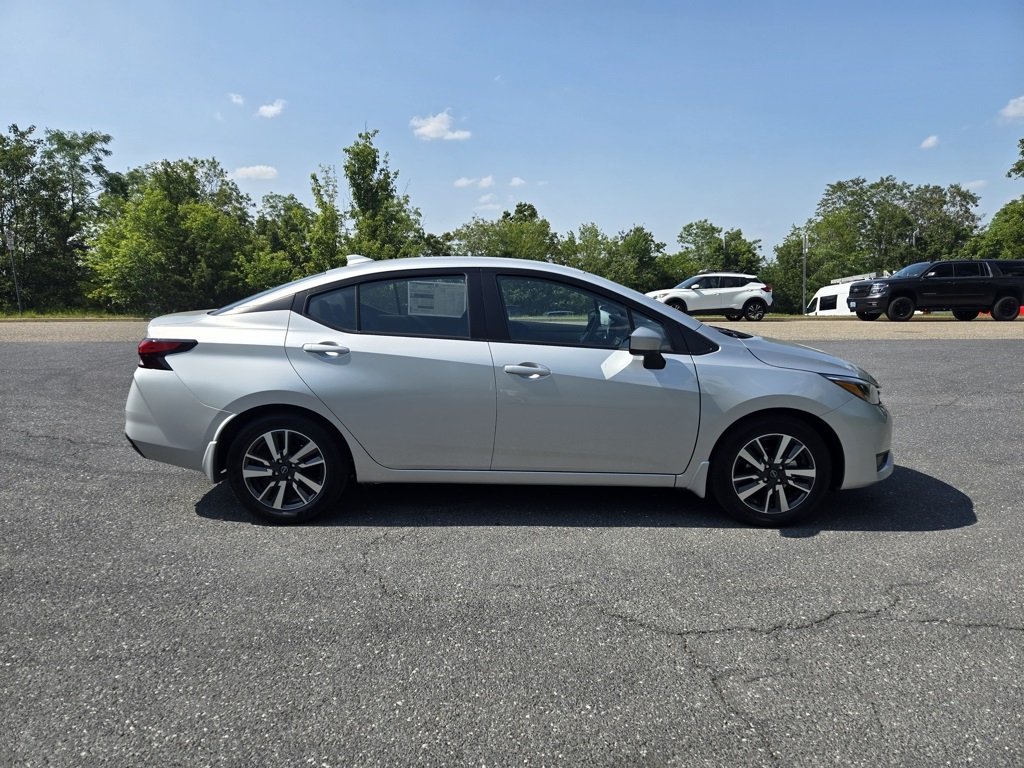 2025 Nissan Versa SV photo 2