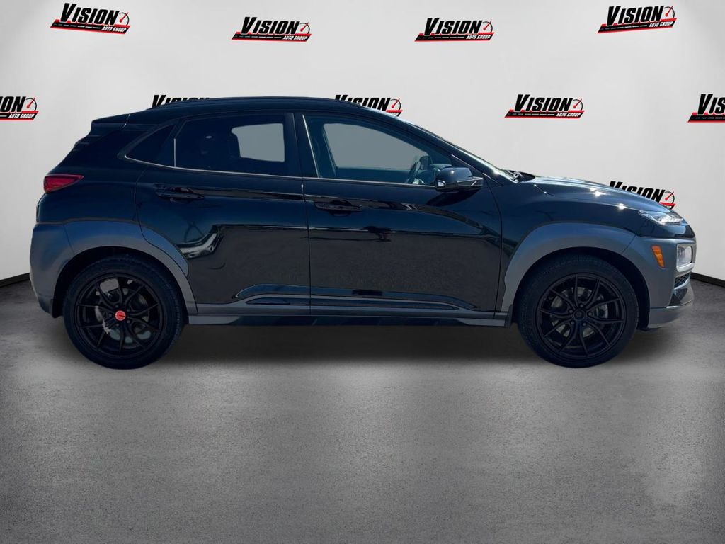 2021 Hyundai Kona SEL Plus photo 4