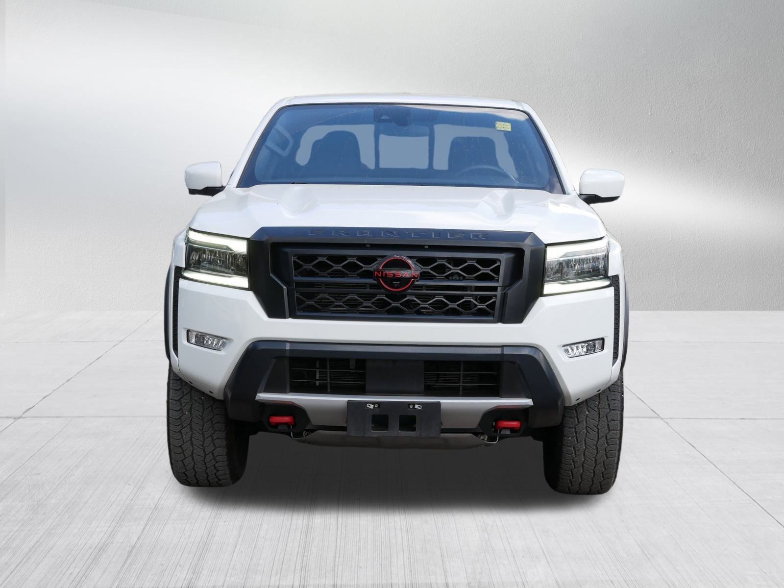 2022 Nissan Frontier PRO-4X photo 2