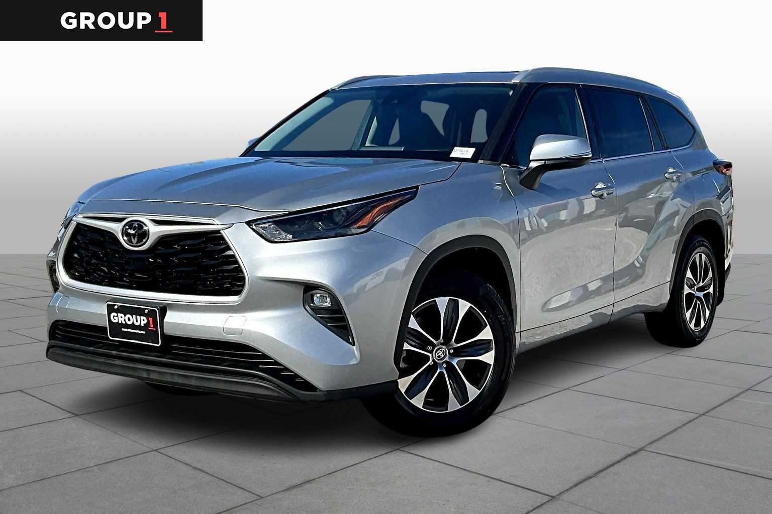 2022 Toyota Highlander XLE's photo
