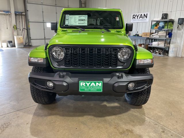 2025 Jeep Gladiator Sport photo 2