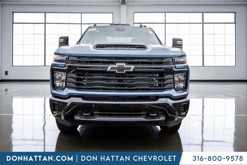 2025 Chevrolet Silverado 2500HD Custom photo 25