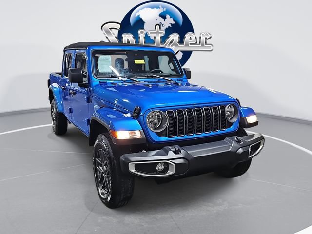2024 Jeep Gladiator Sport S's photo