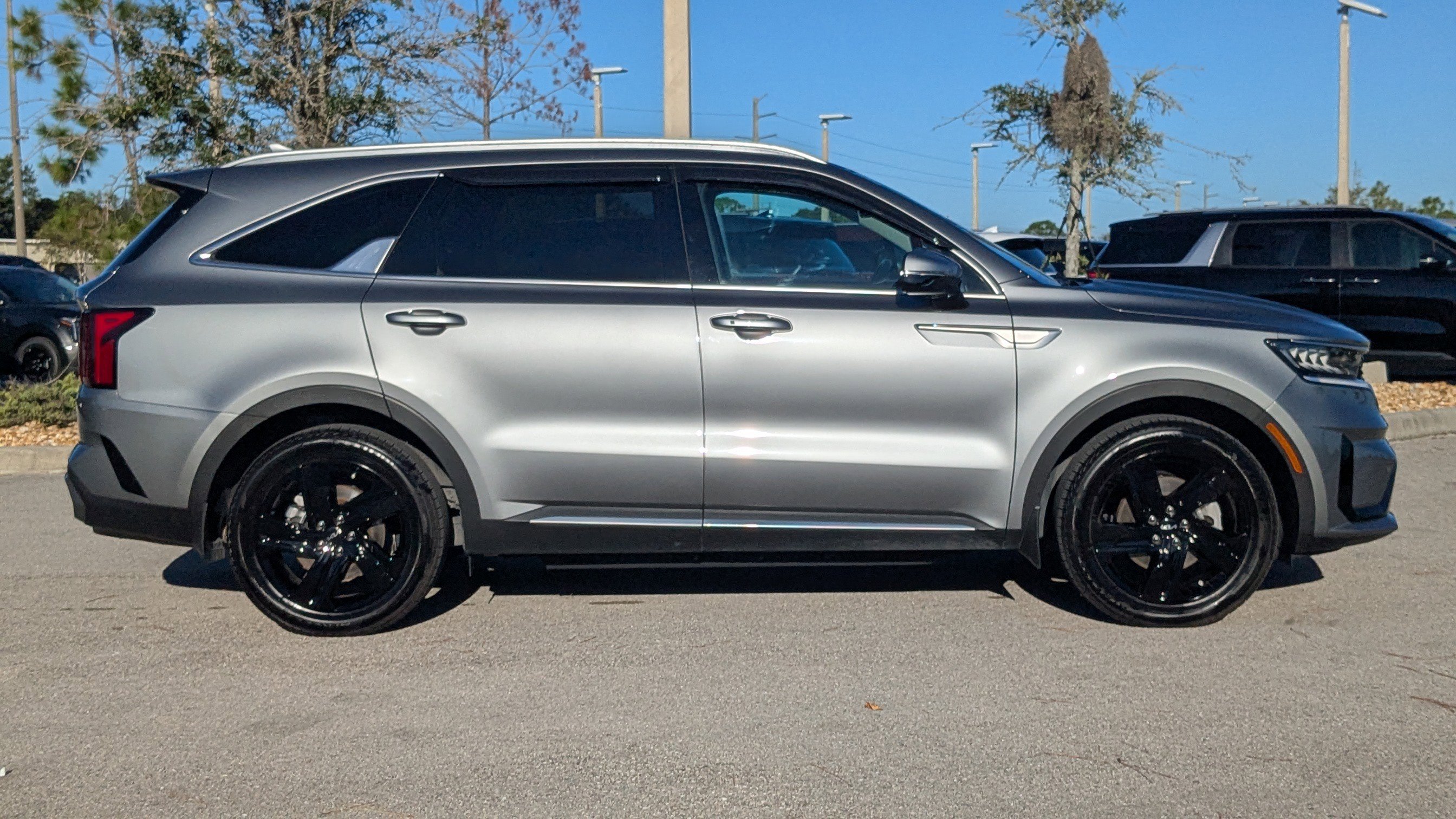 2023 Kia Sorento Hybrid EX photo 3