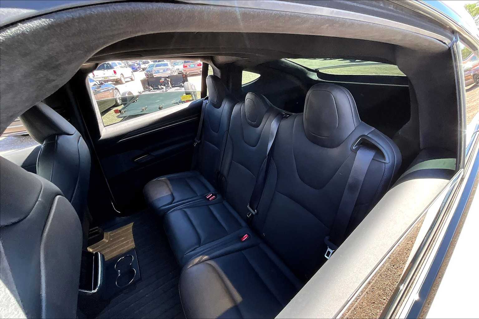 2022 Tesla Model X photo 17