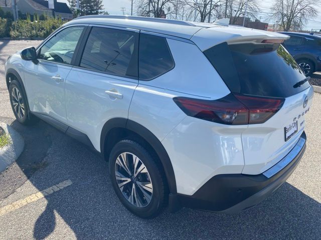 2023 Nissan Rogue SV photo 2