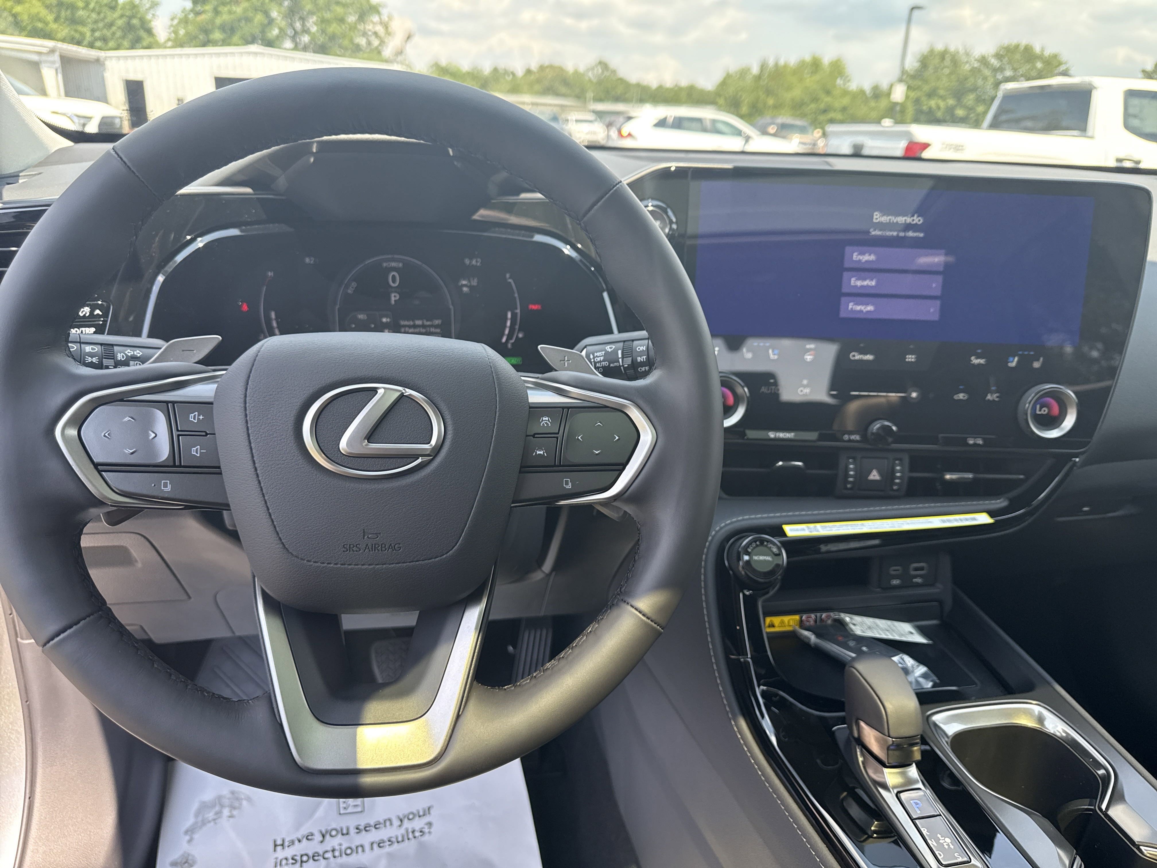 2025 Lexus NX 350h Luxury AWD photo 13