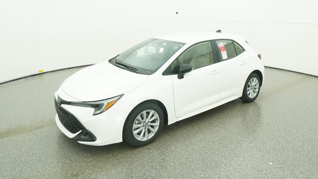 2026 Toyota Corolla Hatchback SE's photo
