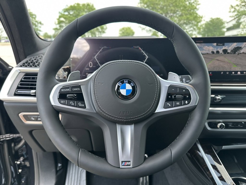 New 2026 Carbon Black Metallic BMW xDrive40i image 33