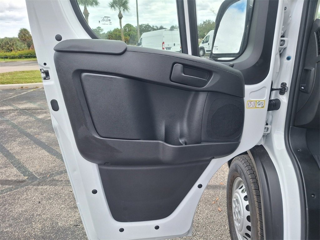 2025 Ram ProMaster 3500 photo 10
