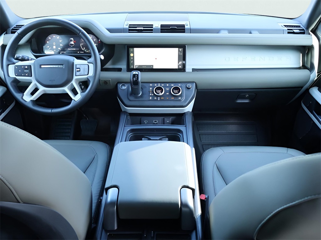 2024 Land Rover Defender 110 S photo 9