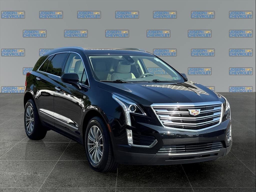 2019 Cadillac XT5 Luxury photo 2