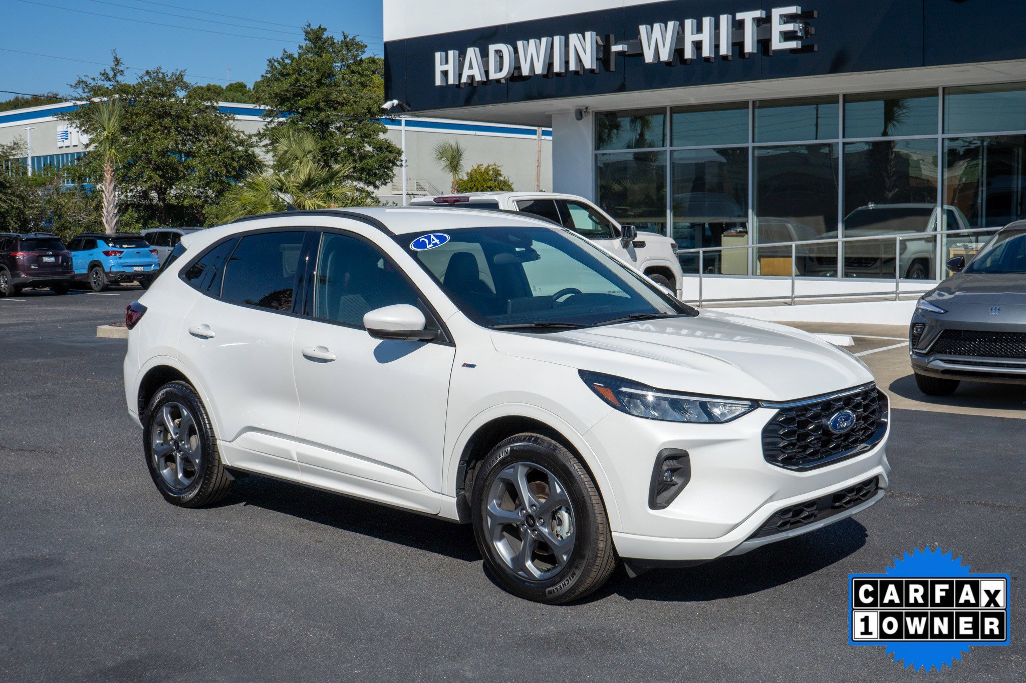 2024 Ford Escape ST-Line Select's photo