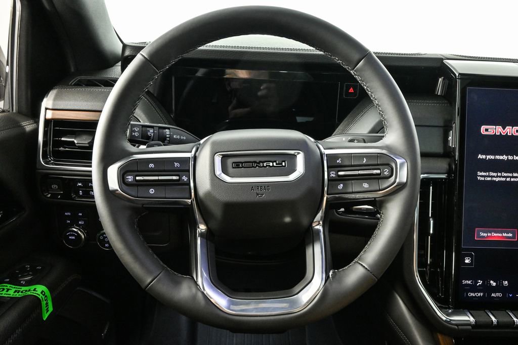 2026 Gmc Yukon XL Denali photo 10