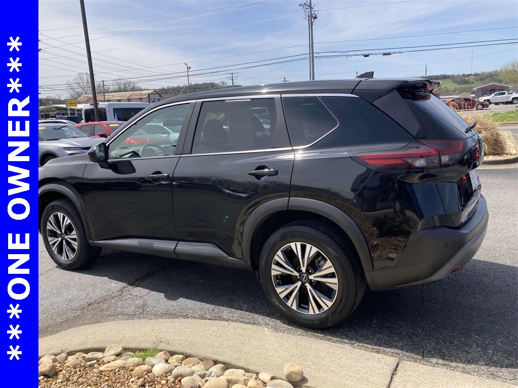 2023 Nissan Rogue SV photo 4