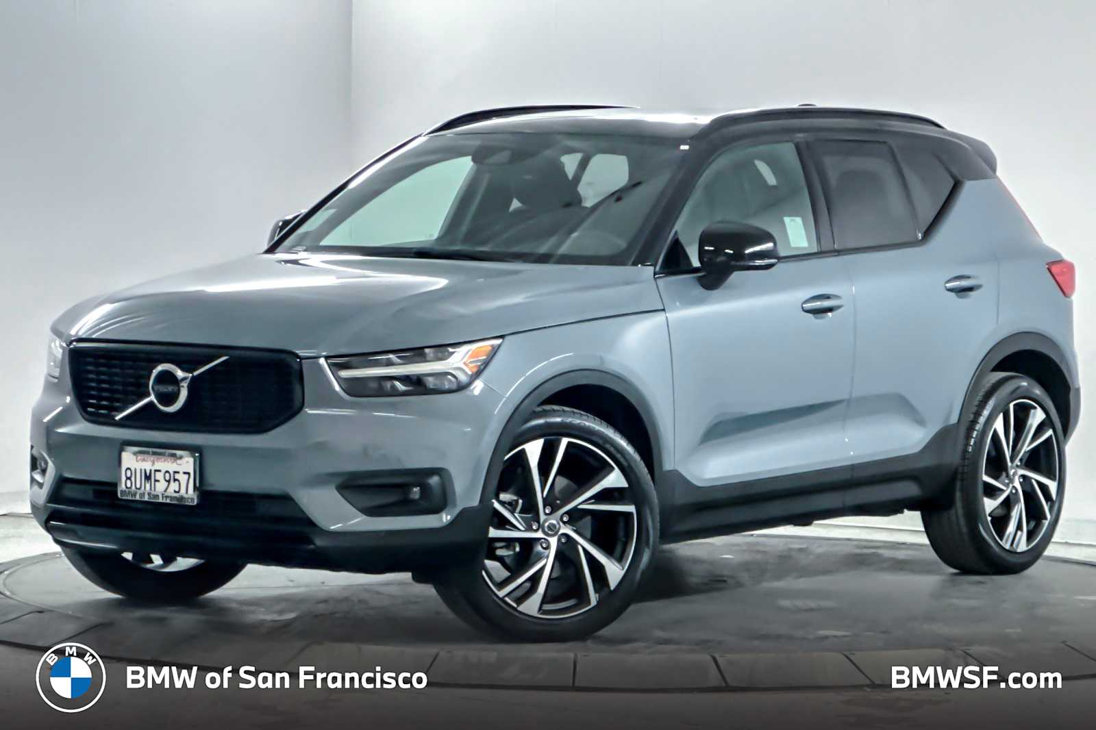 2021 Volvo XC40 R-Design's photo
