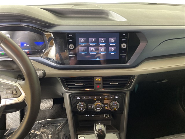 2024 Volkswagen Taos SE photo 23