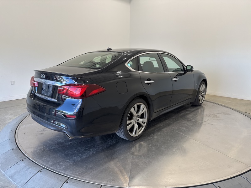 2018 Infiniti Q70 3.7 Luxe photo 7