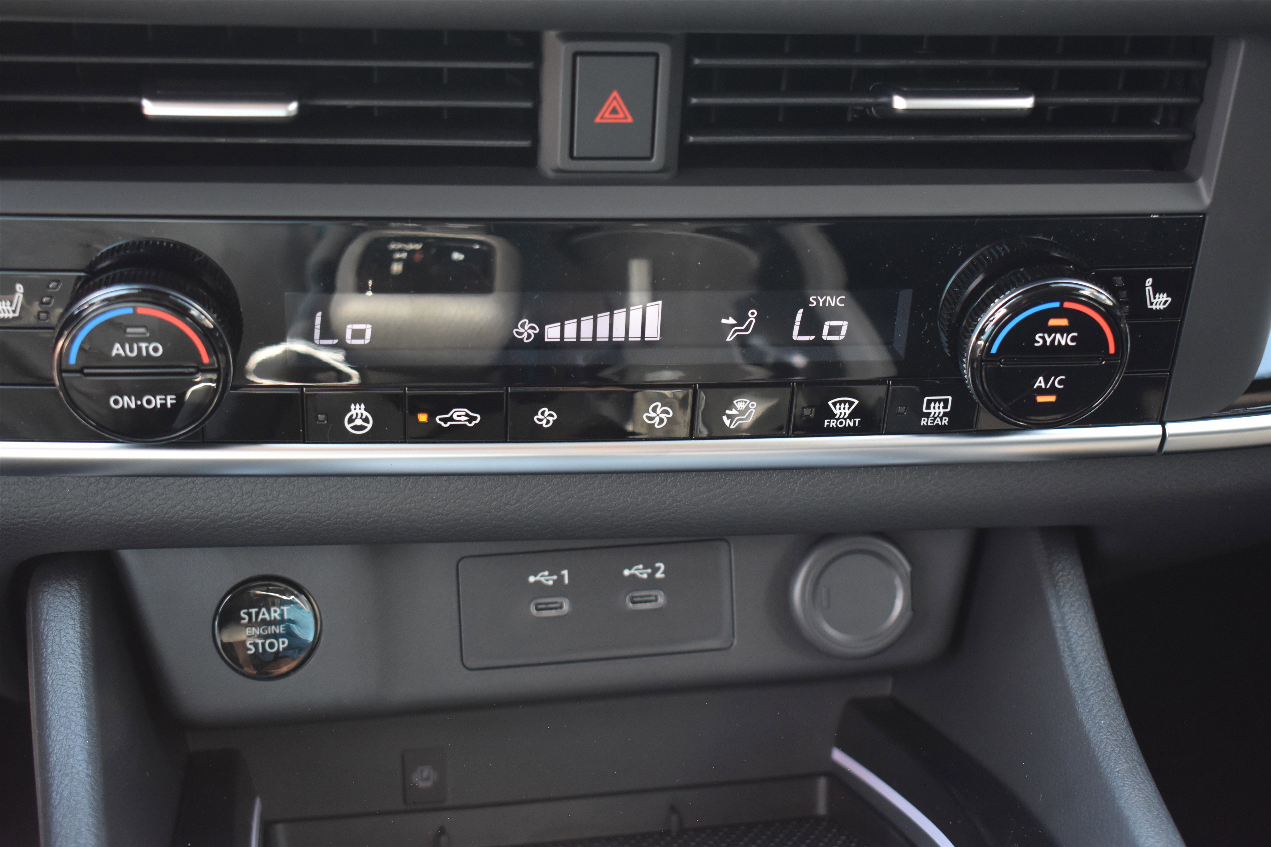 2026 Nissan Rogue SV photo 16