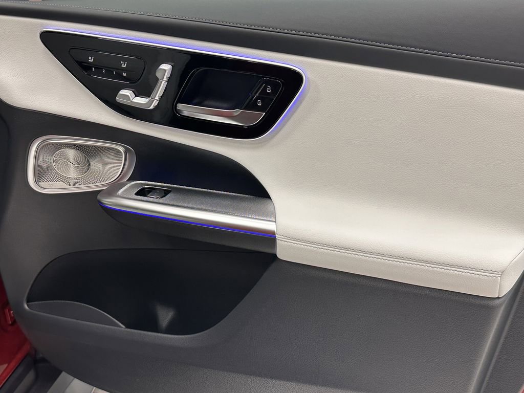 2026 Mercedes Benz GLC 350e 4MATIC photo 16