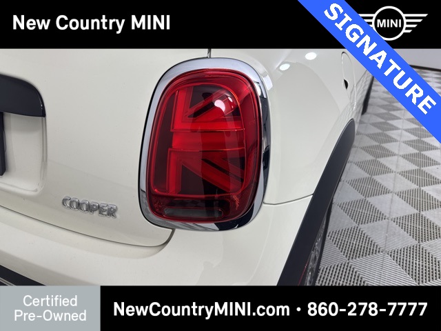 2023 Mini Cooper Signature photo 12