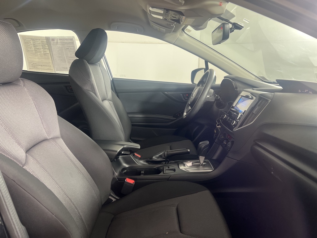 2022 Subaru Impreza Base photo 4