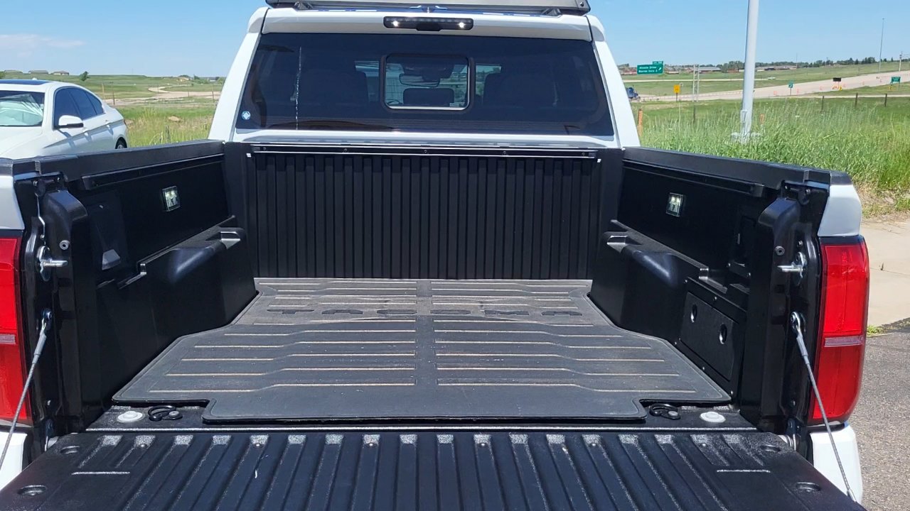 2024 Toyota Tacoma TRD 4x4 photo 19