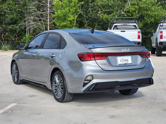 2022 Kia Forte GT-Line photo 5