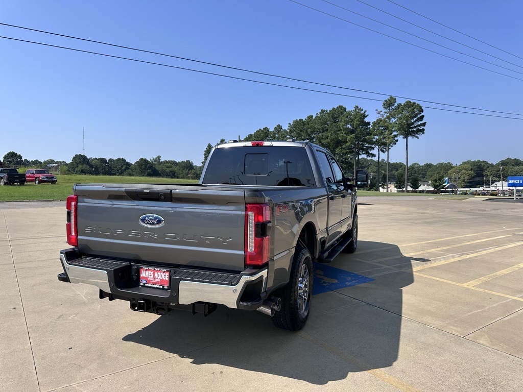 2025 Ford F-250 photo 4