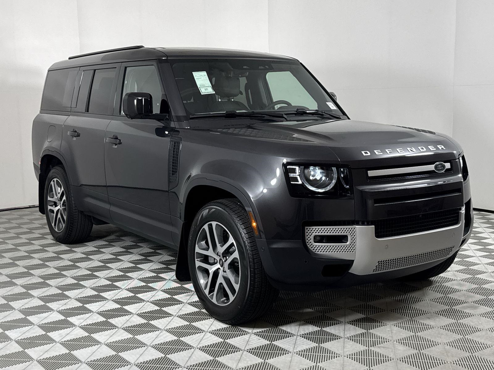 2025 Land Rover Defender 130 S photo 7
