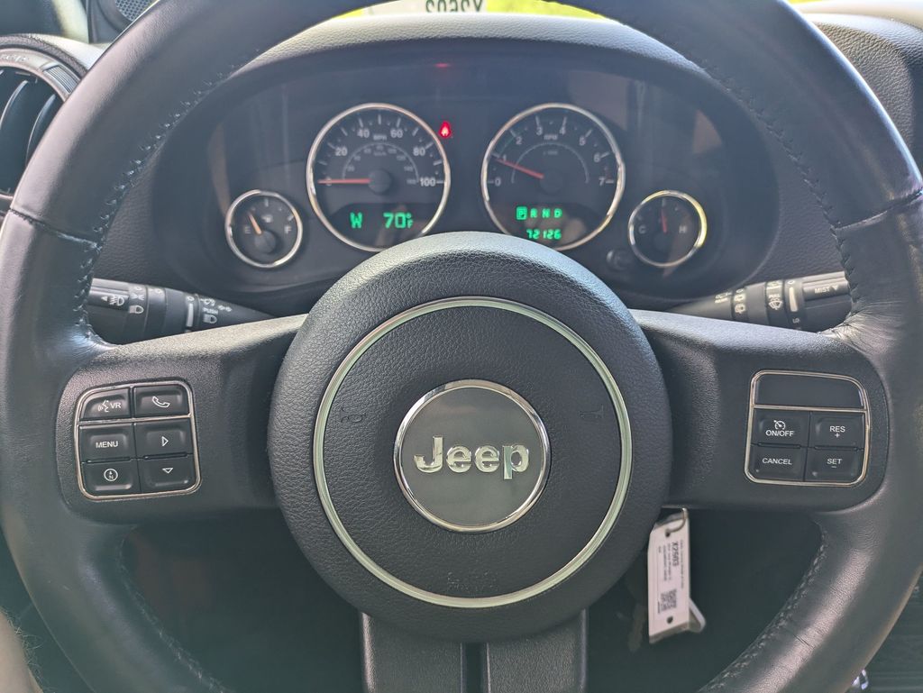 2014 Jeep Wrangler Unlimited Sport photo 13