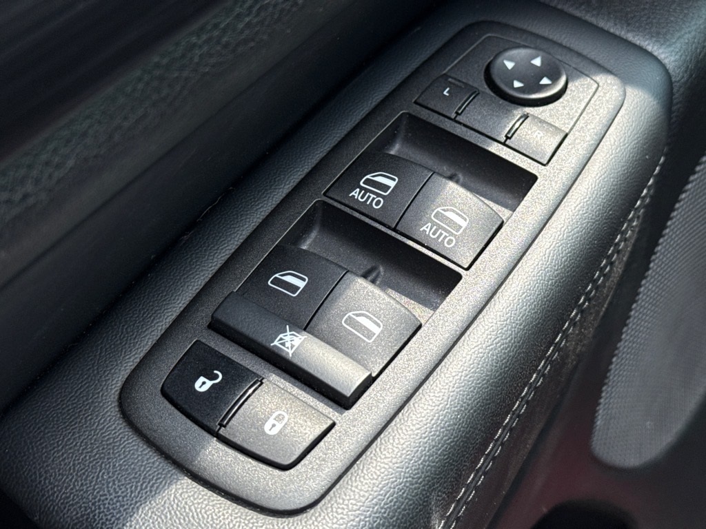 2022 Jeep Cherokee Laredo X photo 22