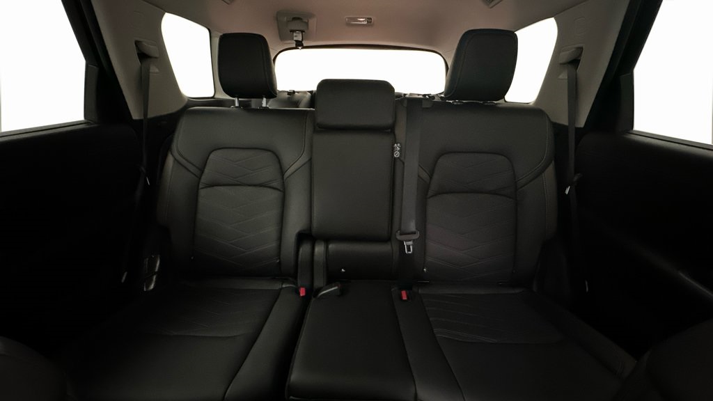 2025 Nissan Pathfinder Platinum photo 14