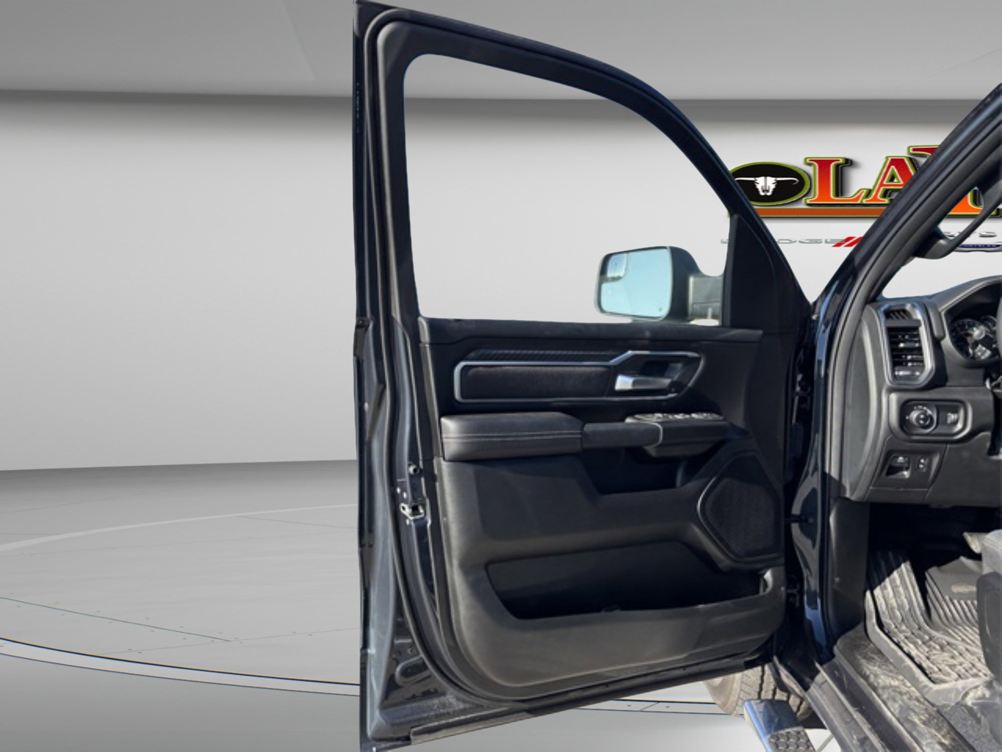 2025 Ram 1500 Big Horn photo 3