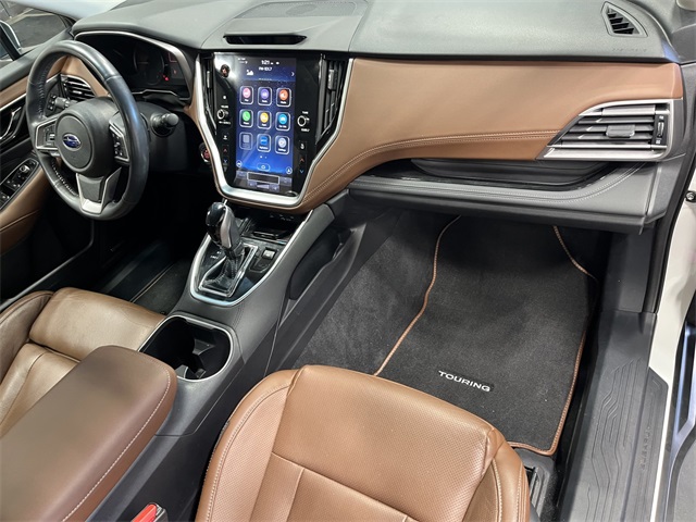 2022 Subaru Outback Touring XT photo 13