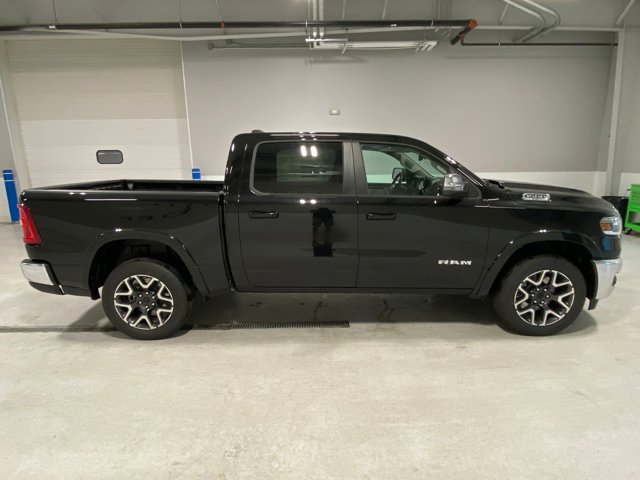 2025 Ram 1500 Laramie photo 3