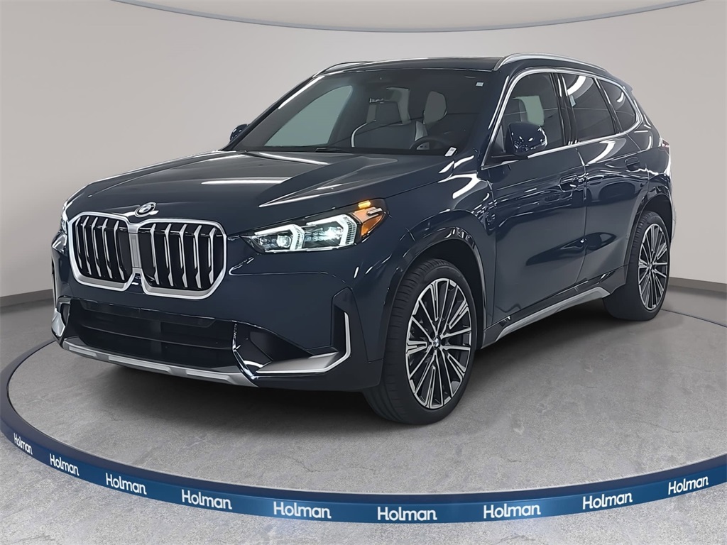 2026 BMW X1 28i's photo
