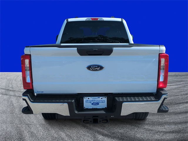 2025 Ford F-250 XLT photo 4