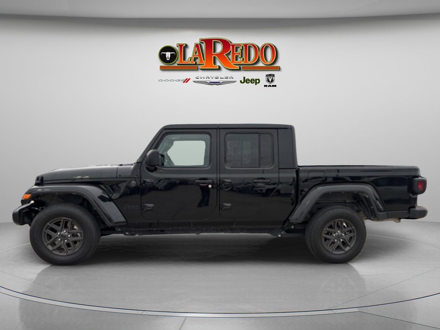 2024 Jeep Gladiator Sport S photo 4