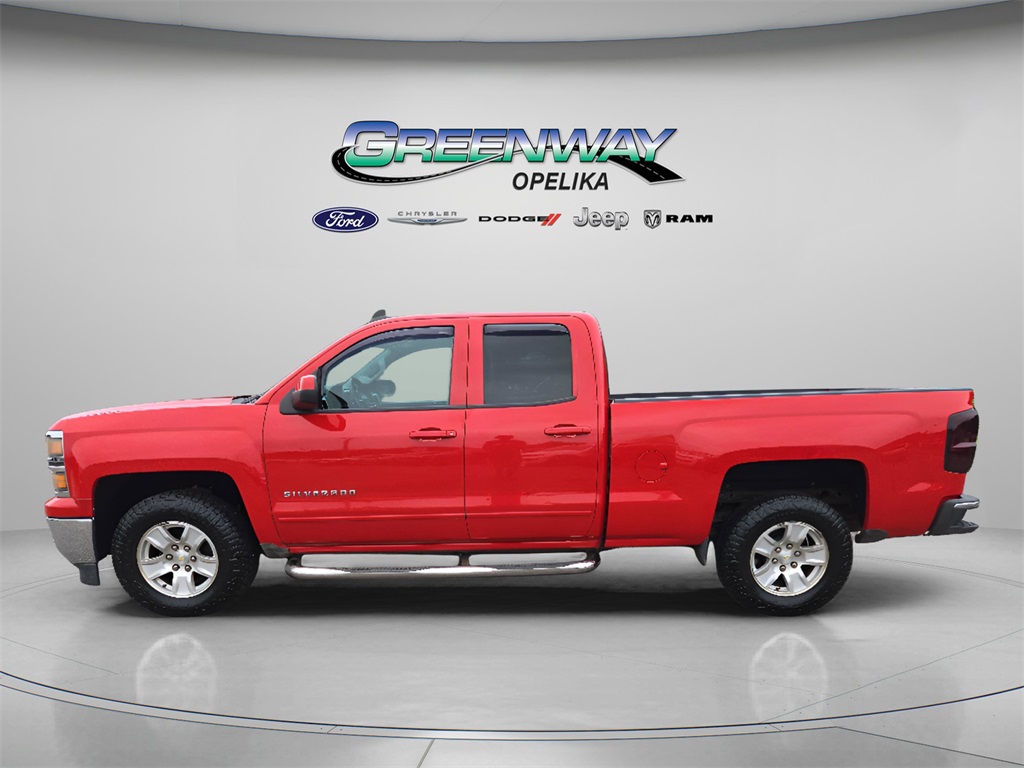 2015 Chevrolet Silverado 1500 LT photo 3