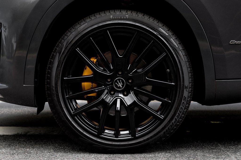 2021 Maserati Levante GranSport photo 13