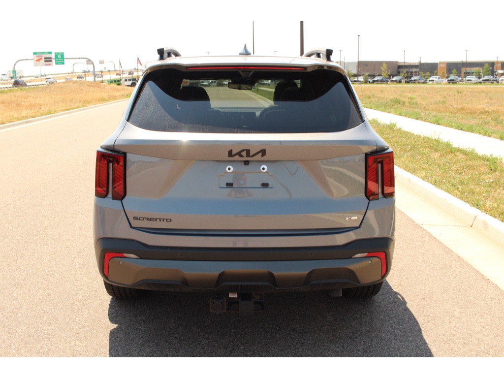 2025 Kia Sorento X-Line SX Prestige photo 3