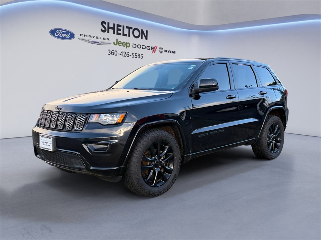 2018 Jeep Grand Cherokee Altitude's photo