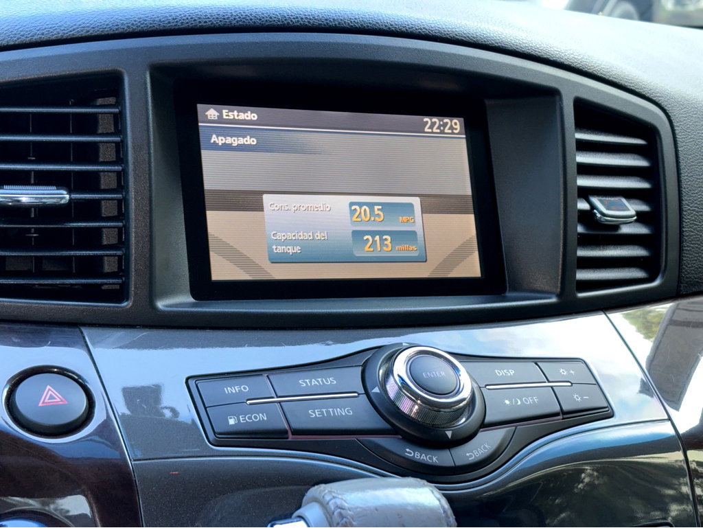 2015 Nissan Quest SL photo 8