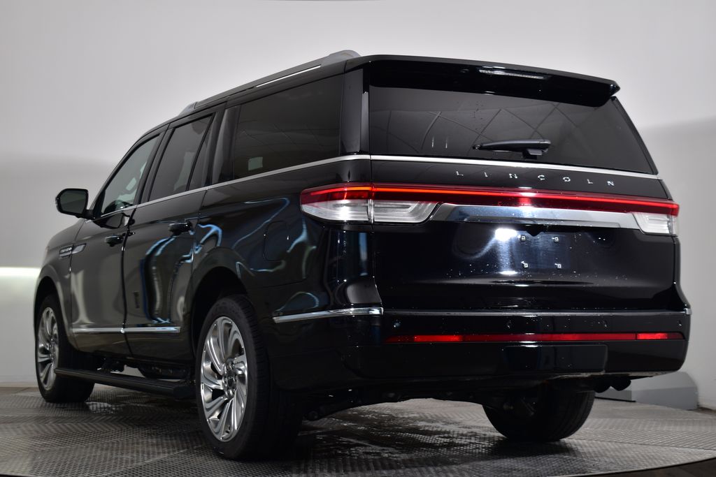 2024 Lincoln Navigator Premiere L