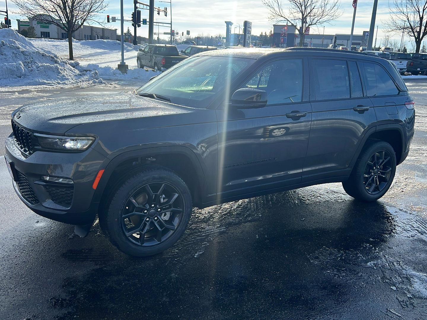 2025 Jeep Grand Cherokee Limited's photo